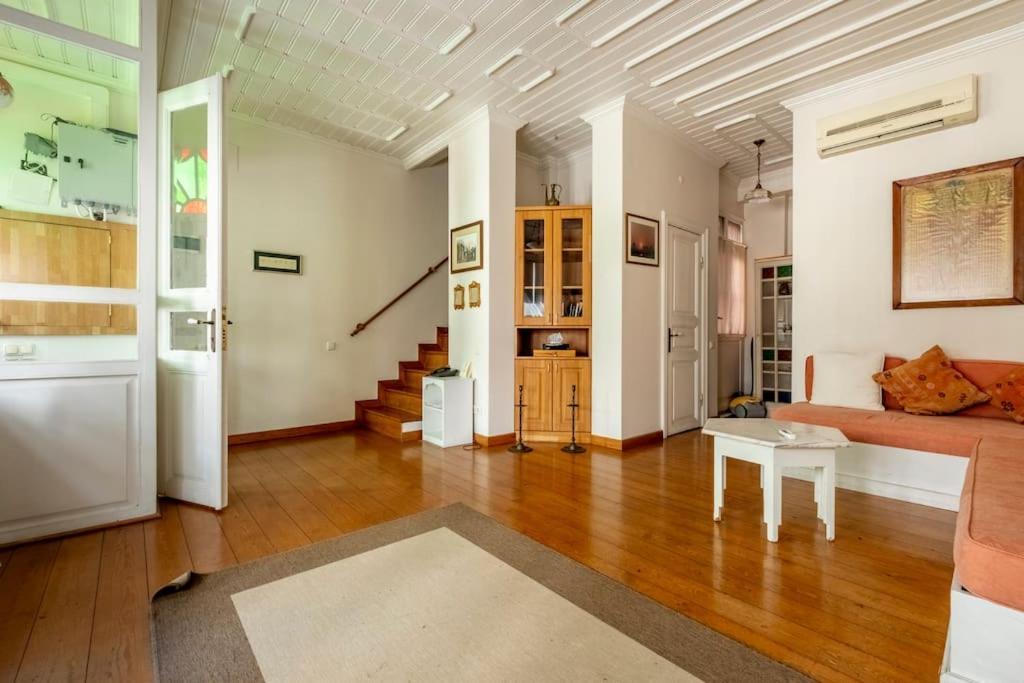 Wonder Triplex Terrace In Peninsula * Istambul