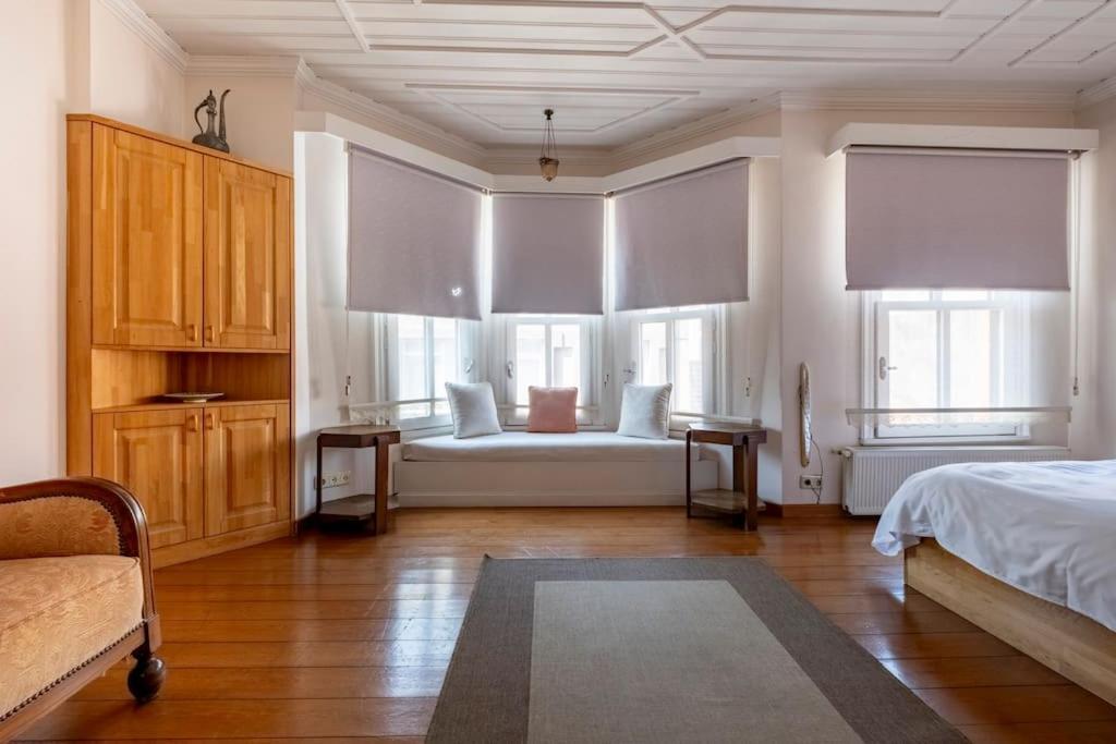 Villa Wonder Triplex Terrace In Peninsula Istambul